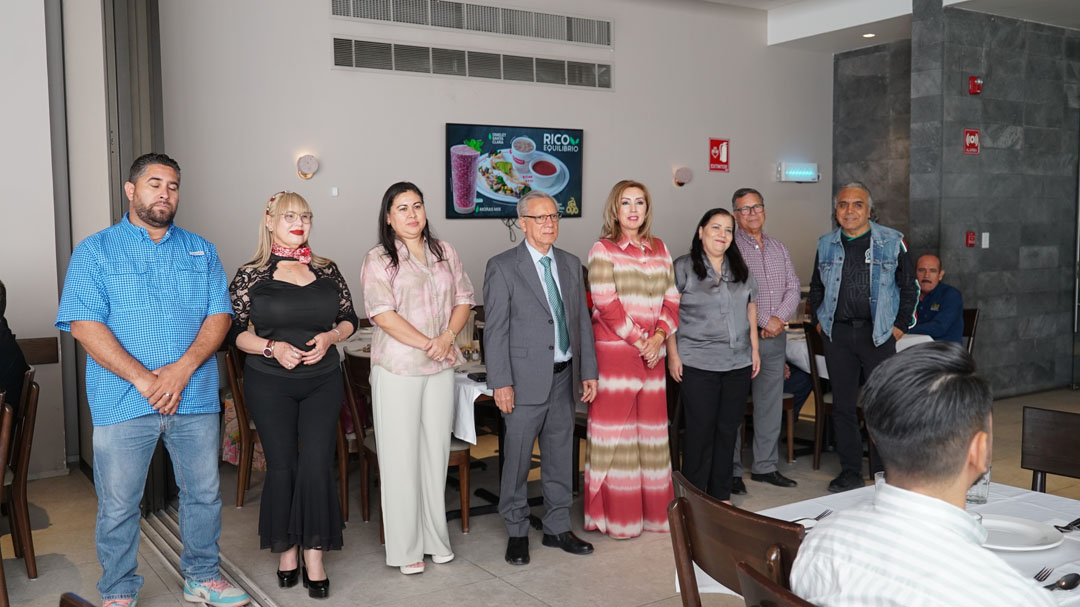 LA UPES CELEBRA EL DÍA DEL MAESTRO Y DE LA MAESTRA